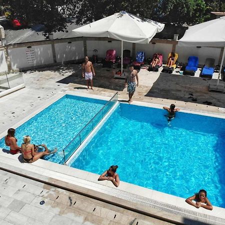 Chill And Go Aparthotel Budva Exterior foto