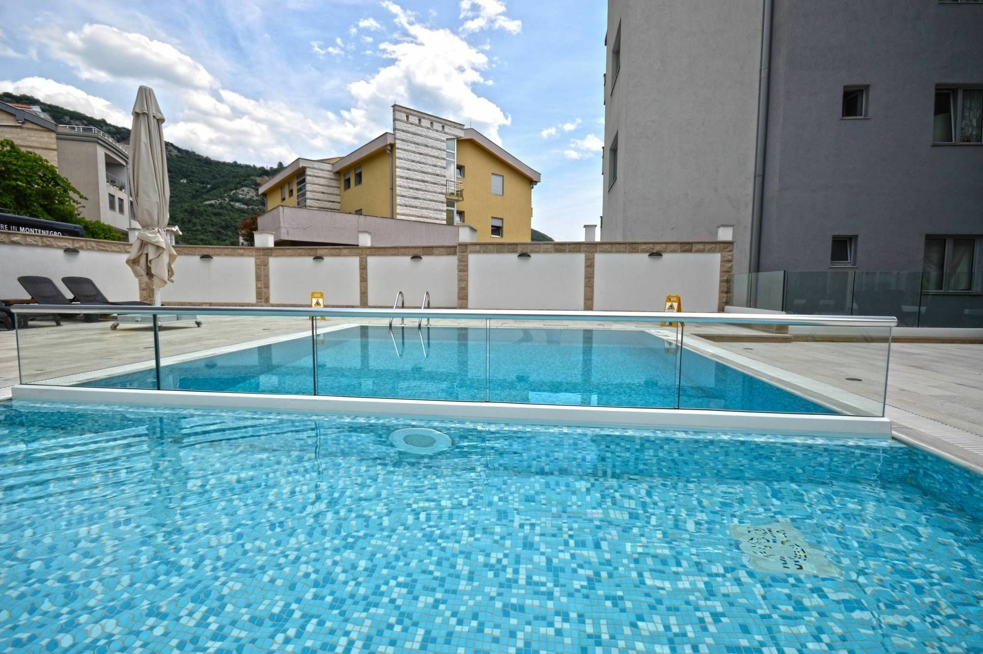 Chill And Go Aparthotel Budva Exterior foto
